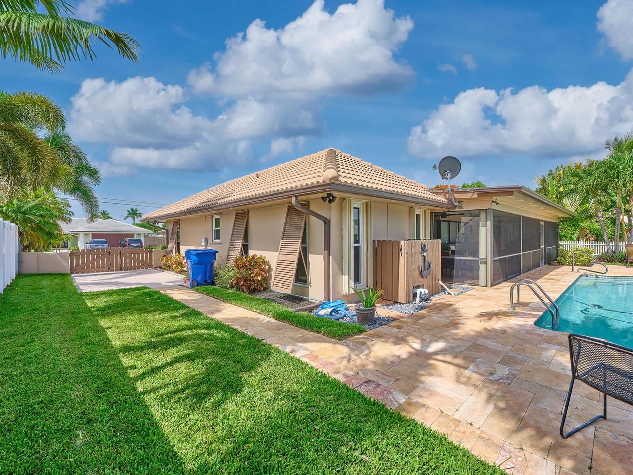 Fairview Ln - Photo 3 of 8