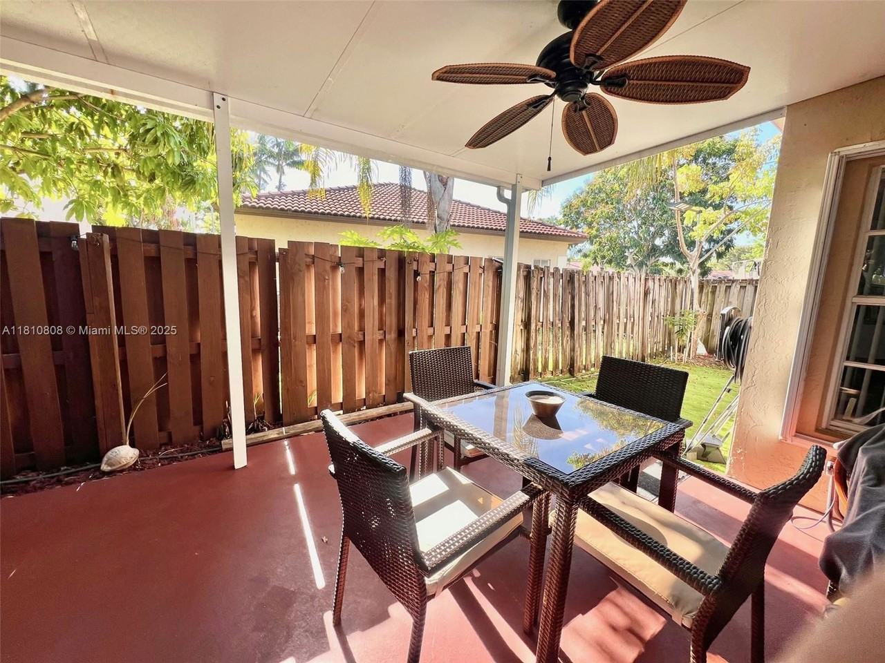 21519 Sw 90th Ave - Photo 2 of 8
