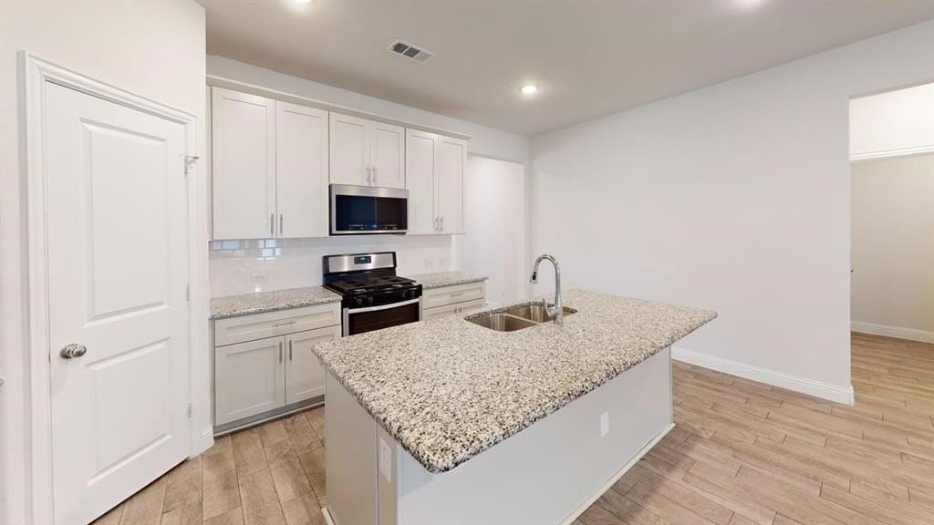 15904 Placid Trl - Photo 3 of 24