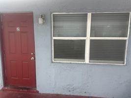 featured image of 555 W 6th St #2