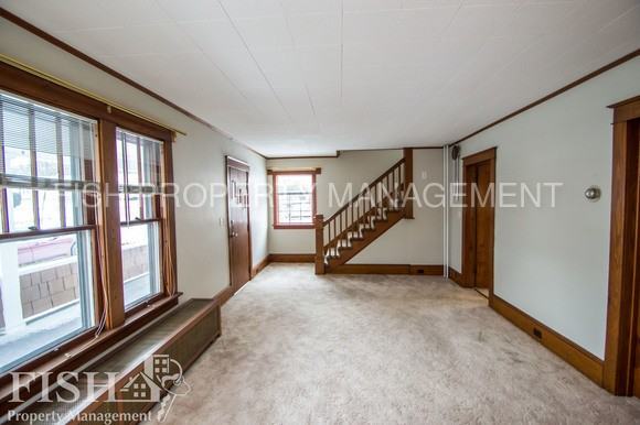 468 Curtin St - Photo 2 of 21