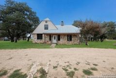 200 Blue Bonnet Dr - Photo 1 of 1