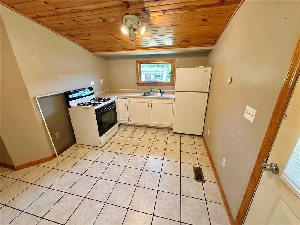 1515 W Crawford Ave #B - Photo 4 of 9