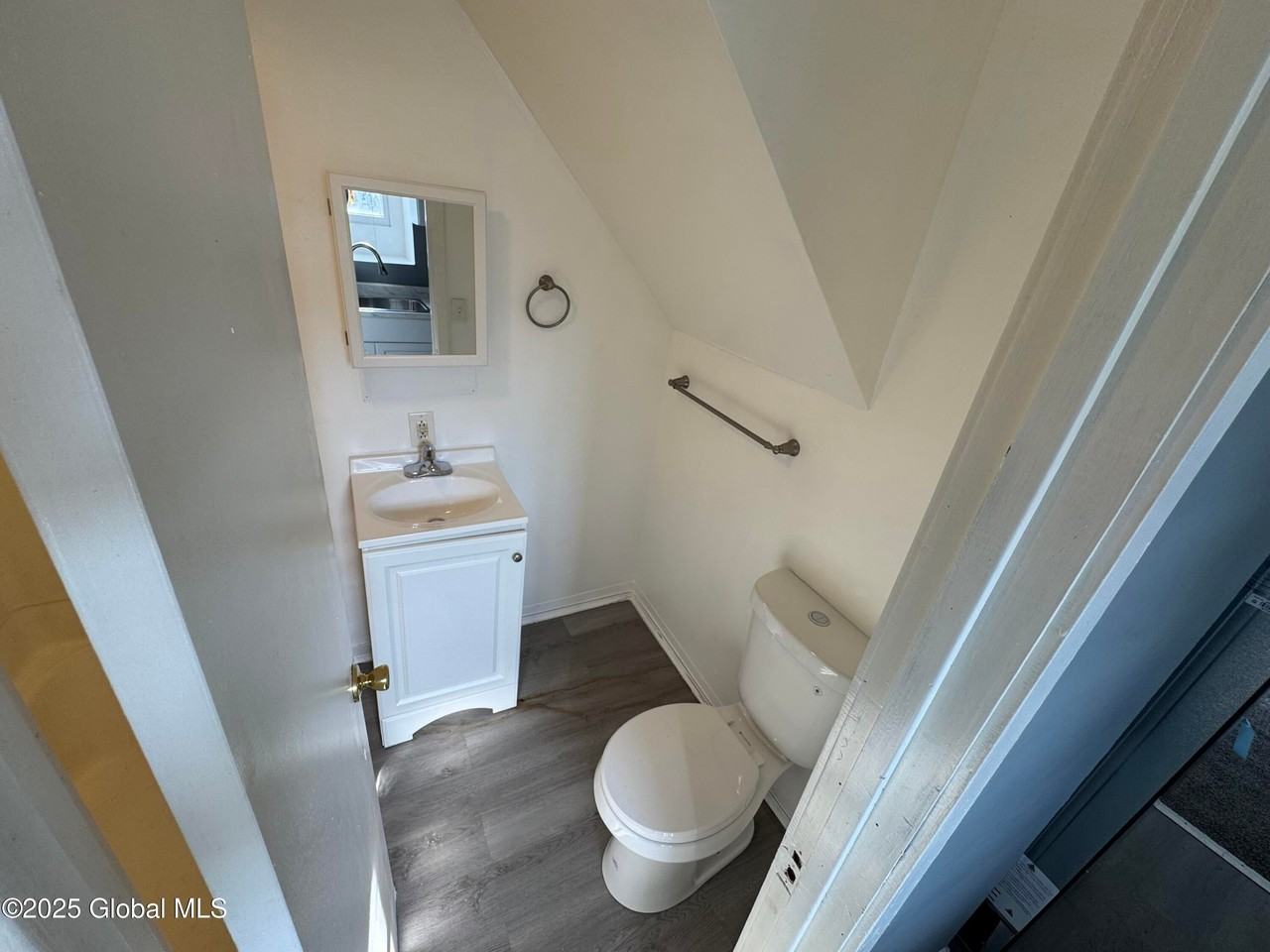 663 2nd Ave - Photo 4 of 13