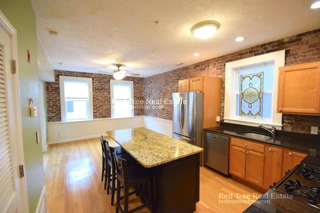 172 Cottage St #3 - Photo 3 of 17
