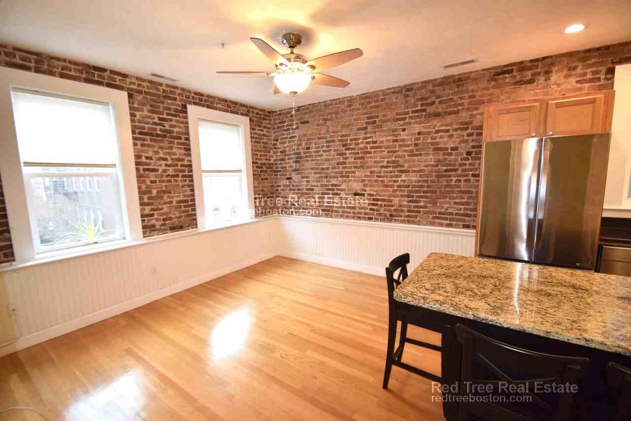 172 Cottage St #3 - Photo 5 of 17