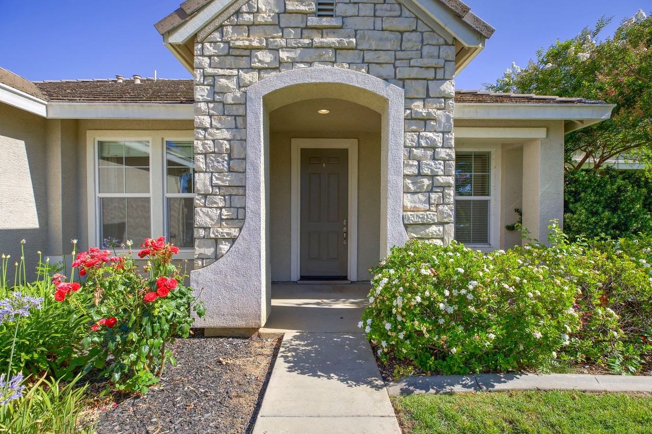 1154 Secret Lake Trl - Photo 3 of 25