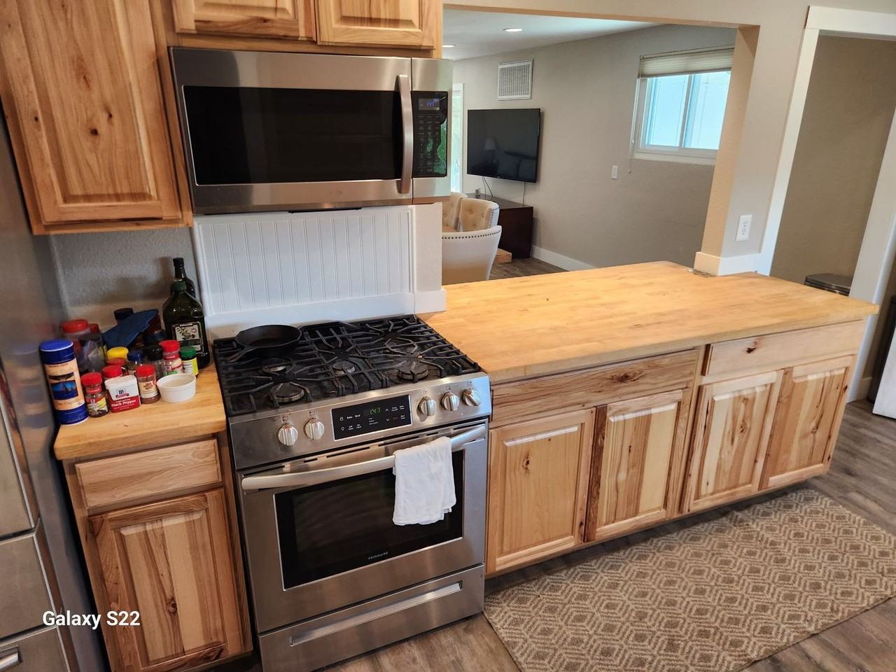 5370 Daywalt Ln - Photo 5 of 32