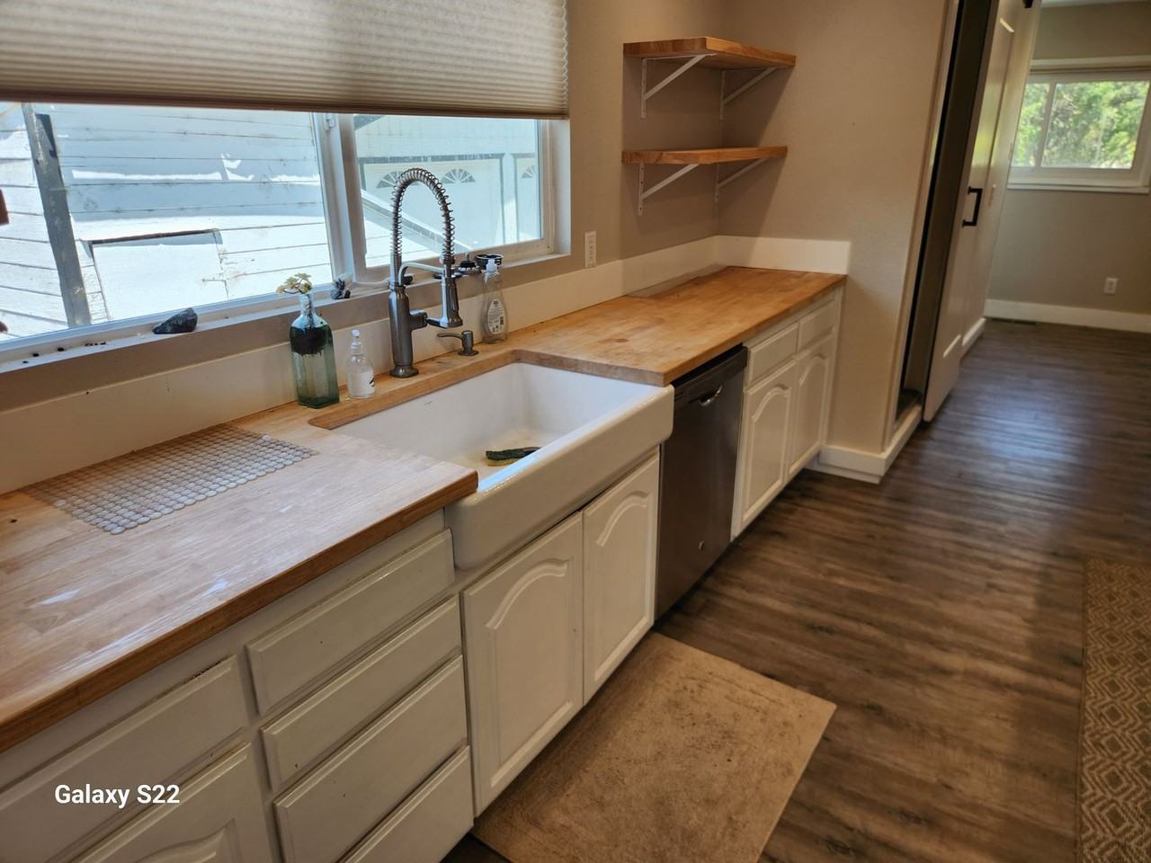 5370 Daywalt Ln - Photo 7 of 32