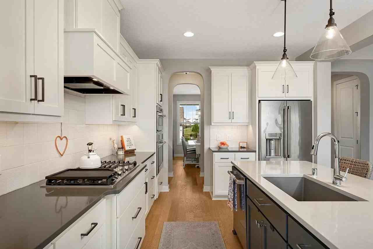 9769 Iron Horse Rd - Photo 2 of 43