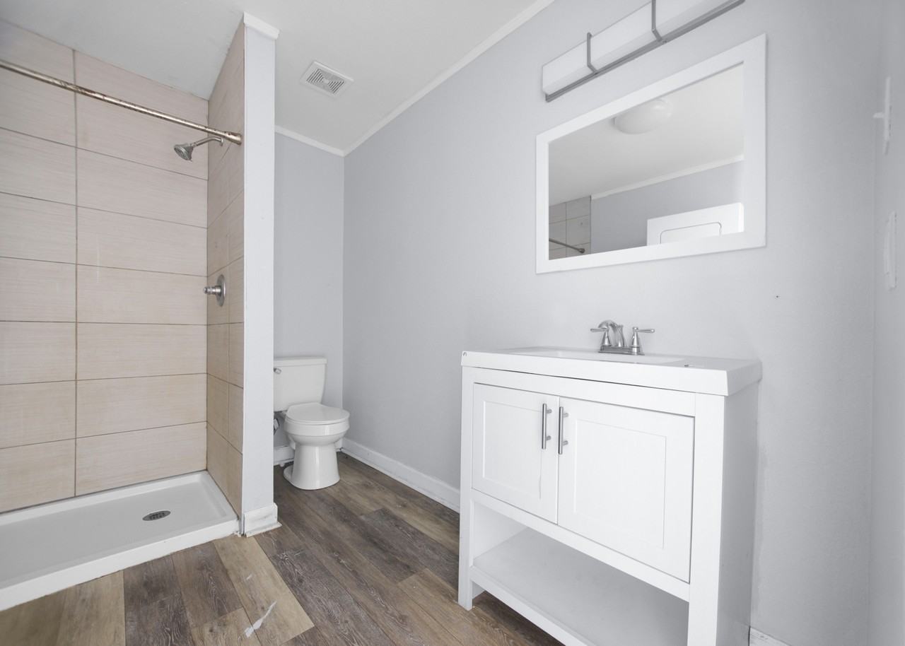104 Ida St #4 - Photo 3 of 10