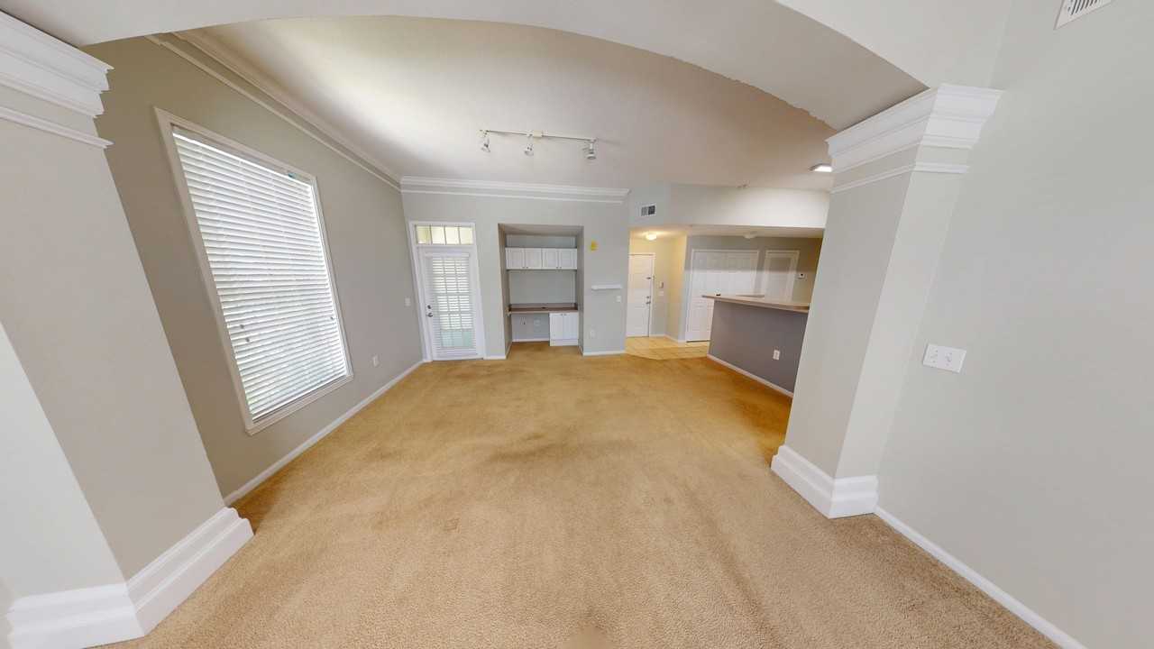 235 Goldenrain Dr #303 - Photo 3 of 11