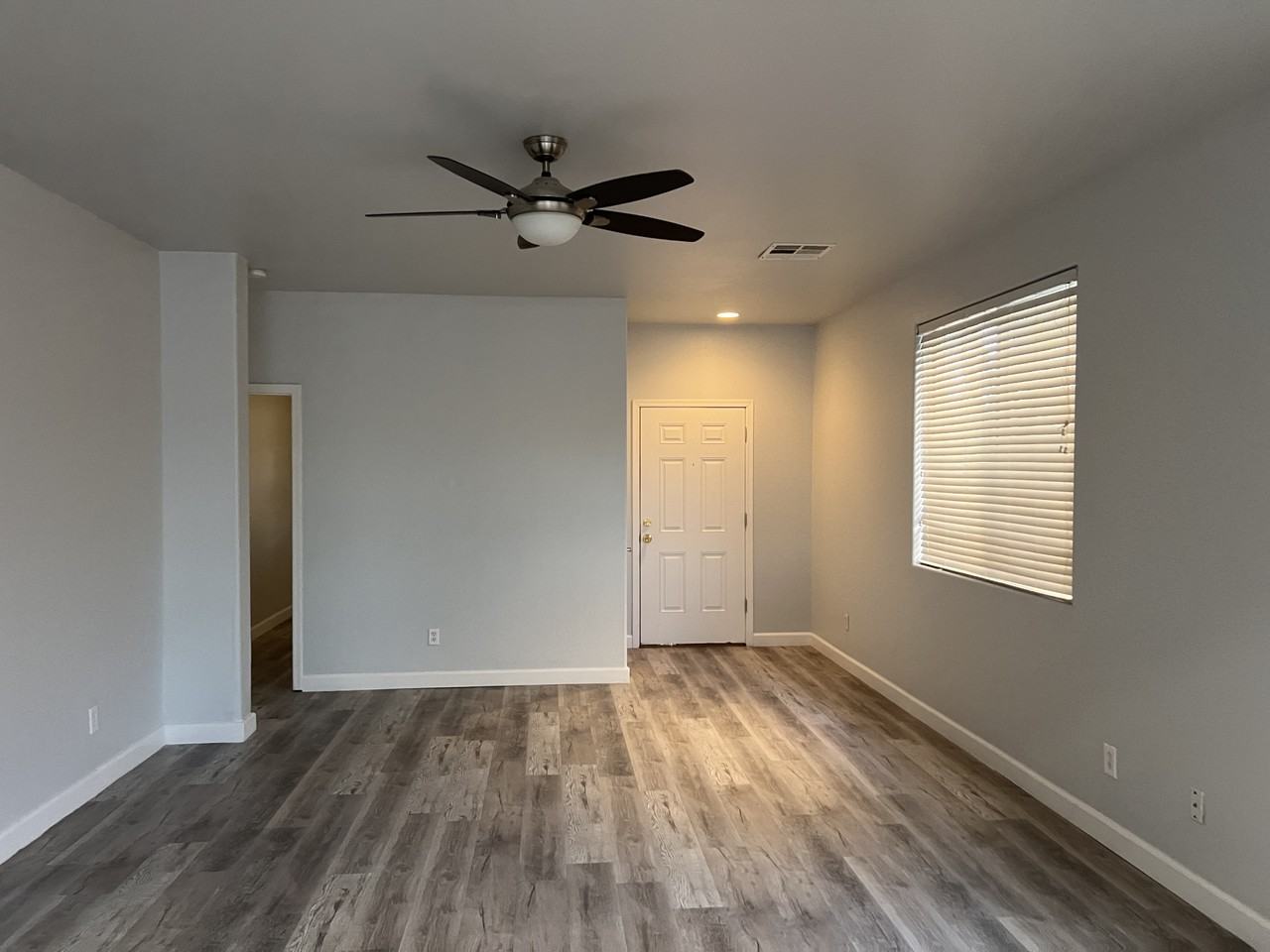 44057 W Palo Cedro Rd - Photo 3 of 20