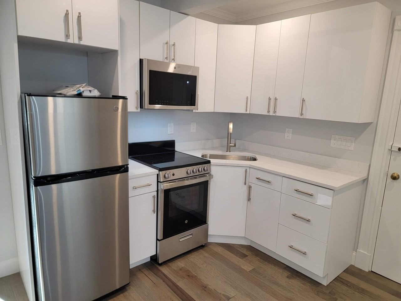 Jfk St #4 - Photo 5 of 10