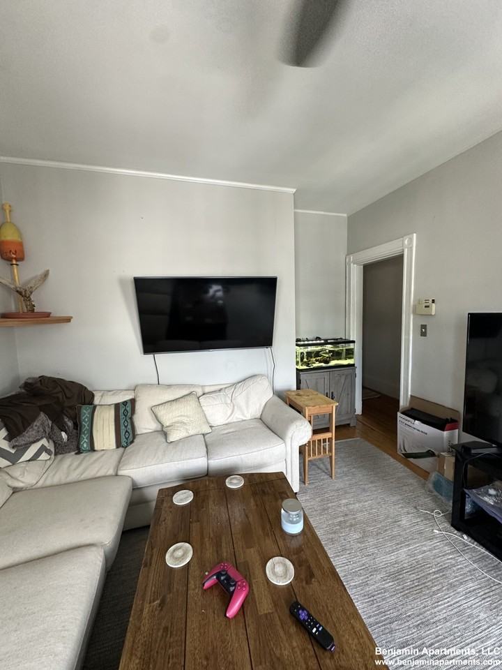 6 Bellflower St #3 - Photo 2 of 20