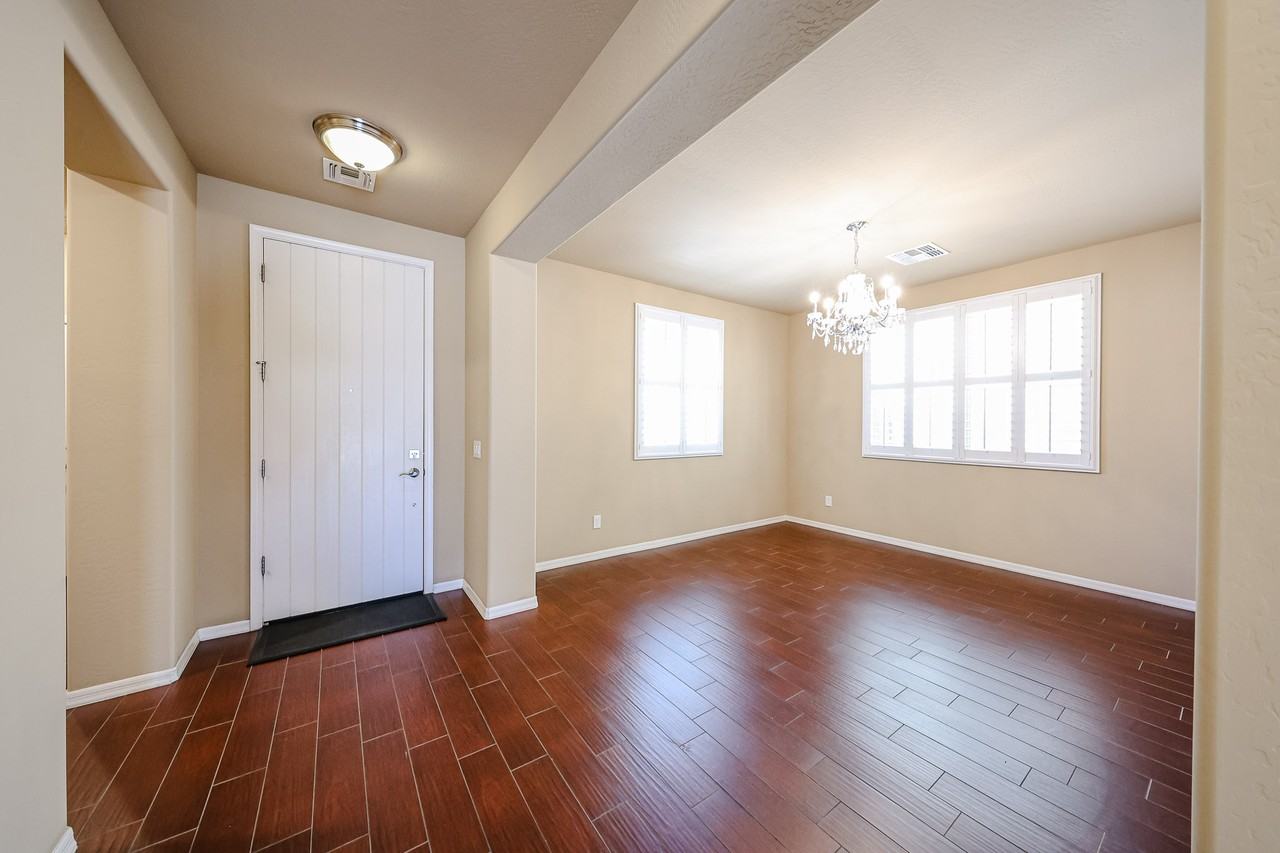 3575 S Jasmine Dr - Photo 5 of 50