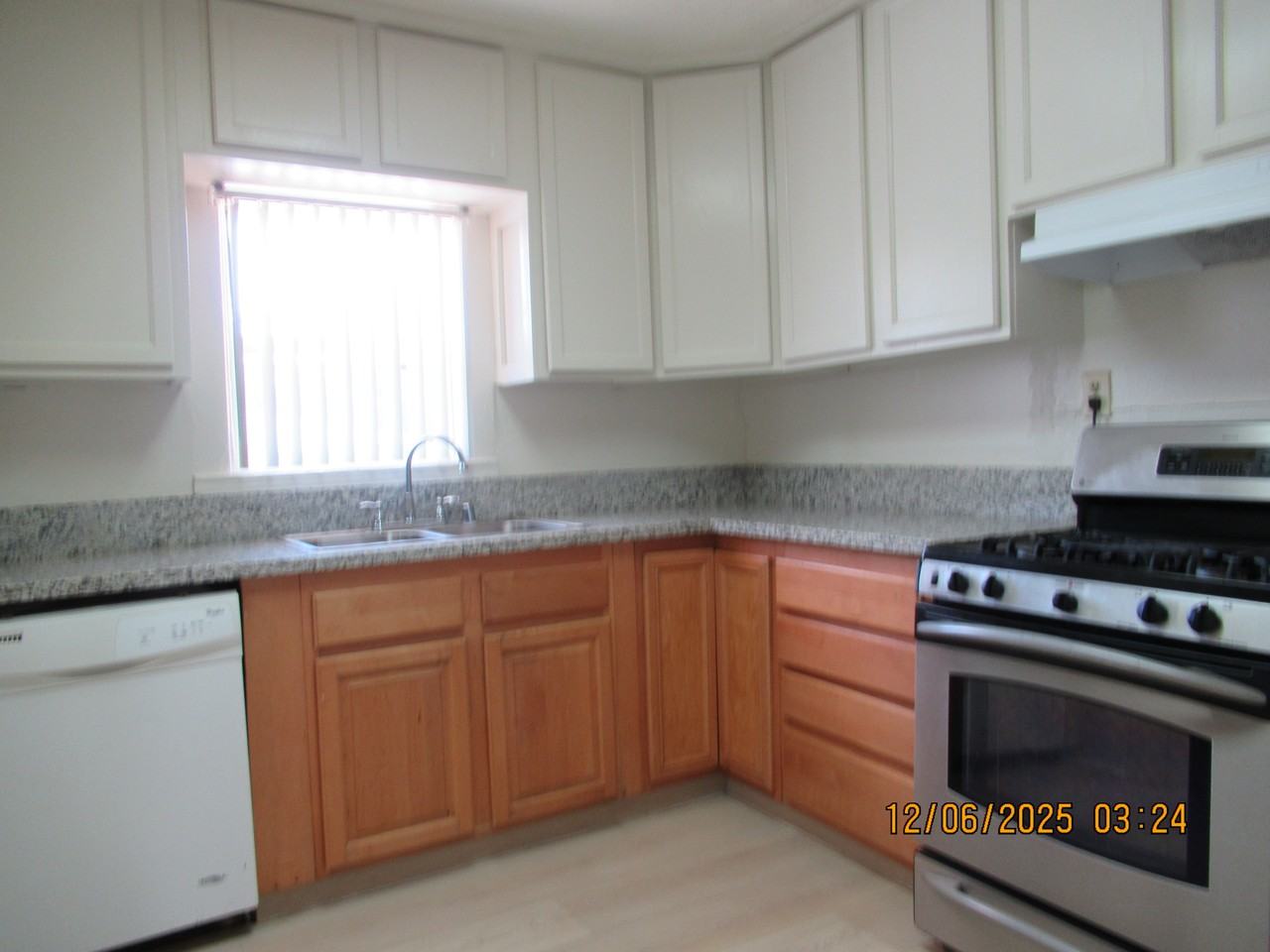 3999 4th Ave - Photo 5 of 17