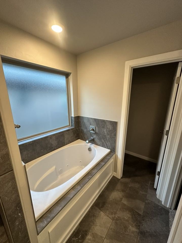 15913 Vermillion Dr - Photo 6 of 15