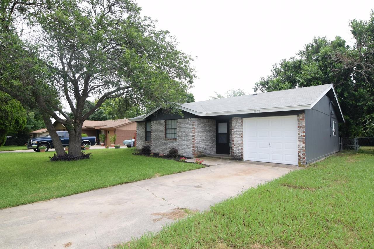 3802 Pilgram Dr - Photo 2 of 18