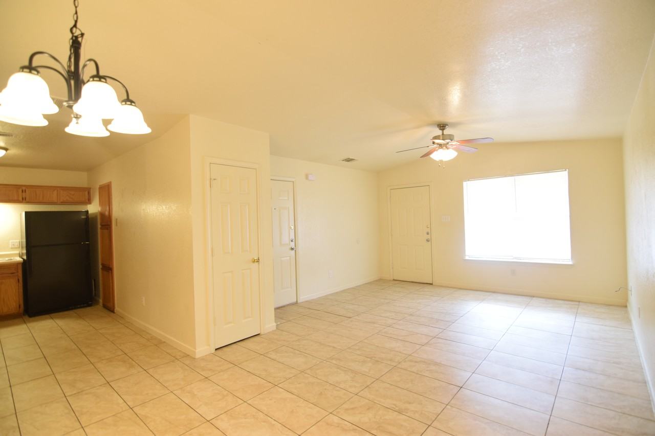 1903 Schwald Rd - Photo 5 of 17