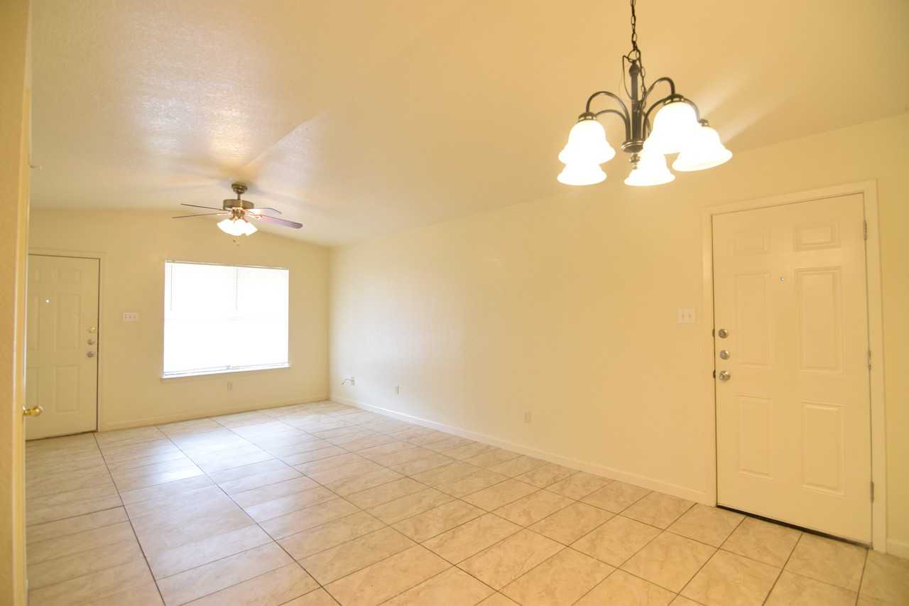 1903 Schwald Rd - Photo 6 of 17