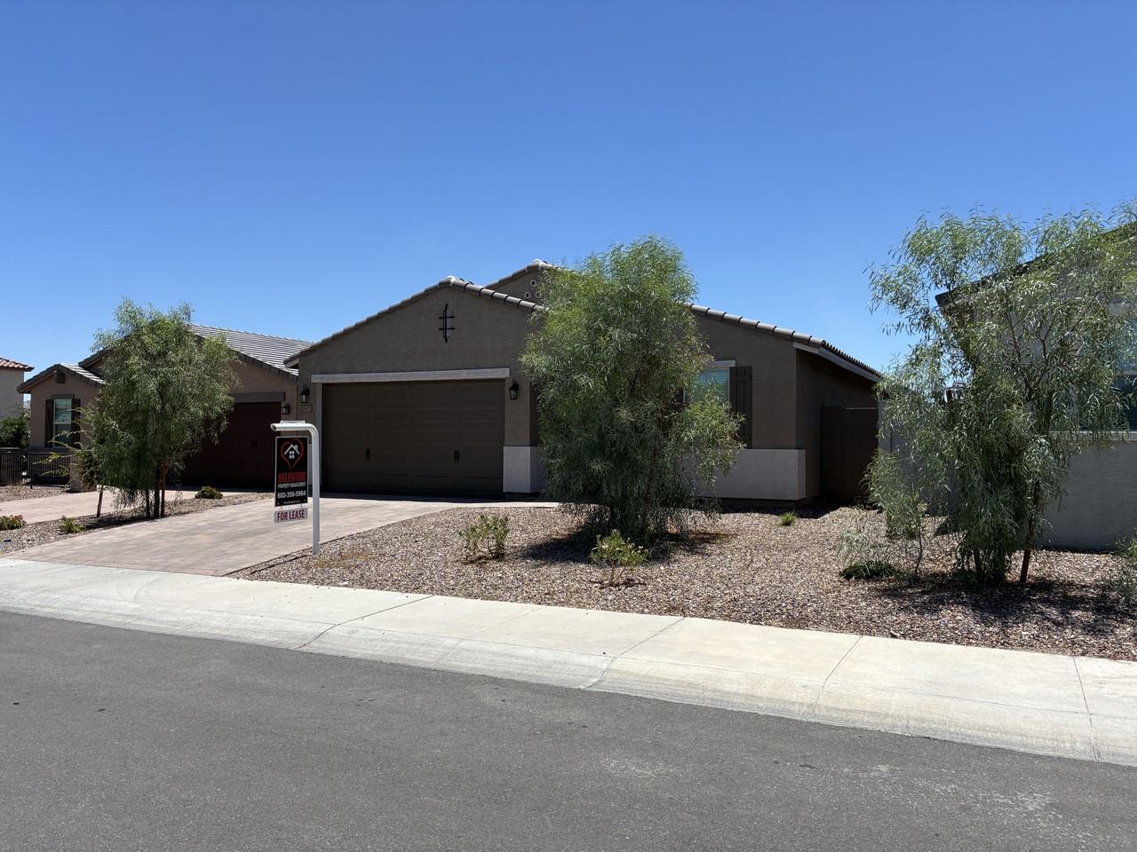 19913 W Palo Verde Dr - Photo 2 of 46