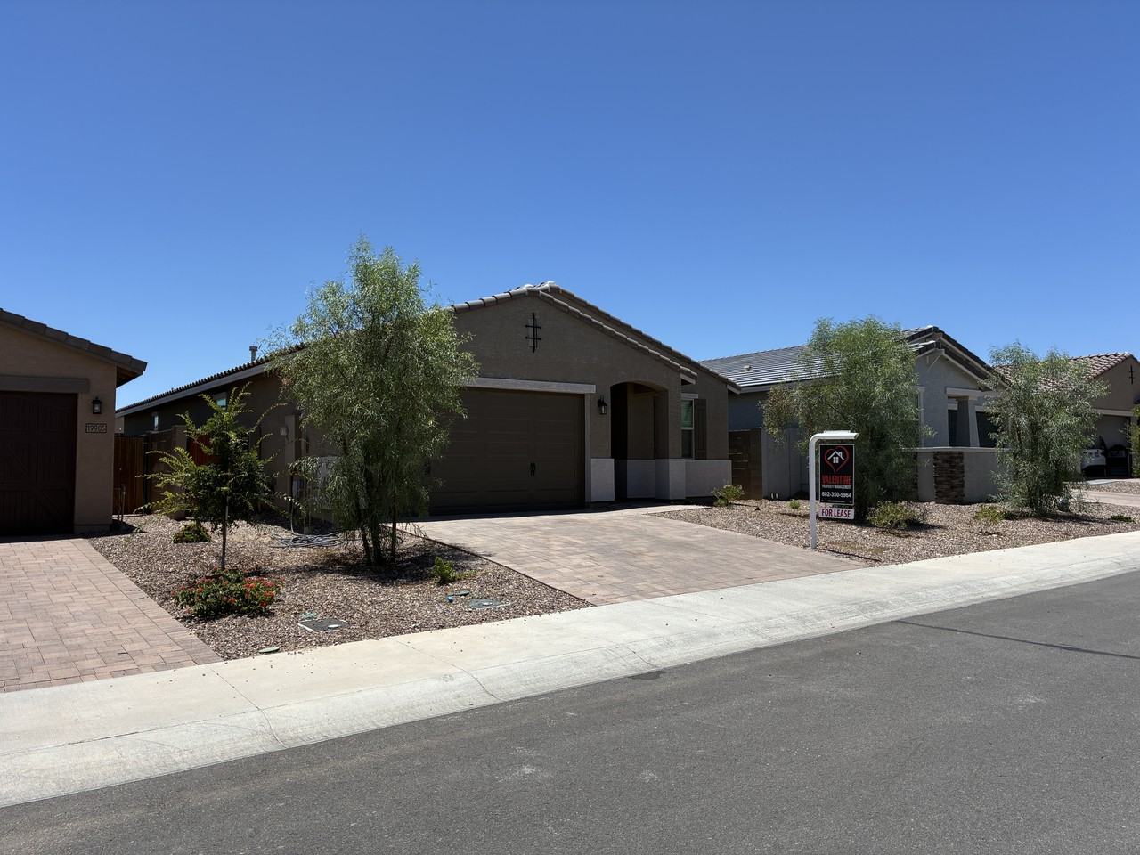 19913 W Palo Verde Dr - Photo 3 of 46