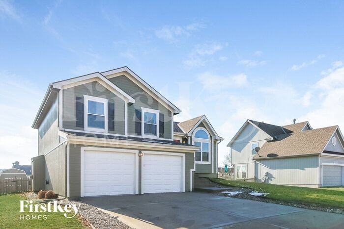 8907 Ne 116th St - Photo 2 of 15