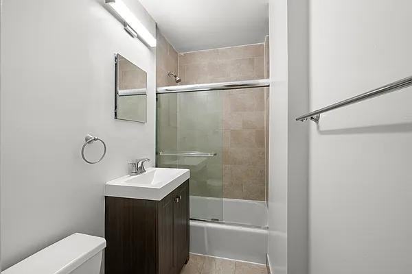 E 83rd St #7A - Photo 4 of 20