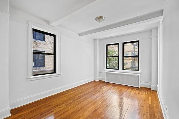 W 78th St #2D - Photo 6 of 20