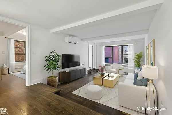 E 89th St #3D - Photo 5 of 20