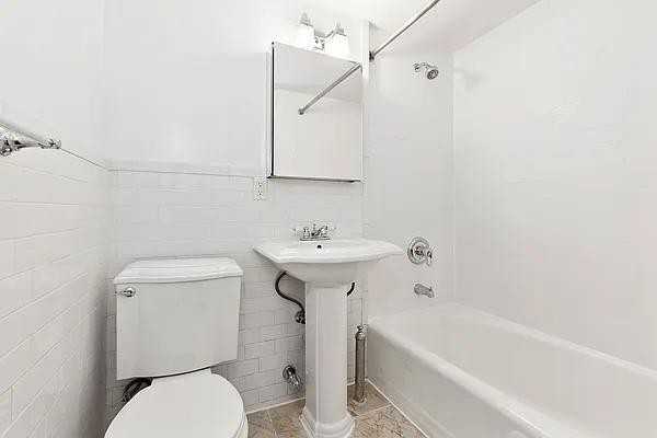 E 88th St #5D - Photo 6 of 20