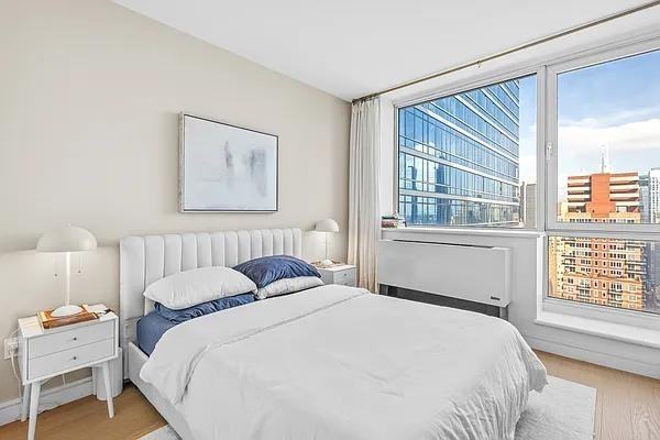 W 42nd St #40F - Photo 7 of 20