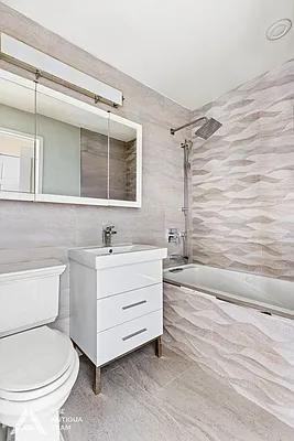 W 42nd St #23E - Photo 7 of 20