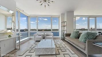 featured image of W 42nd St #25K