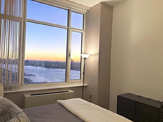 W 42nd St #46H - Photo 5 of 20