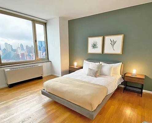 W 42nd St #17B - Photo 7 of 20