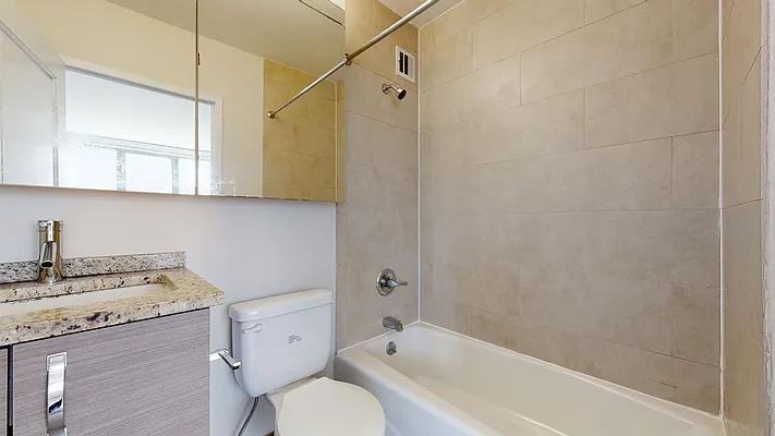 E 34th St #S05J - Photo 4 of 20