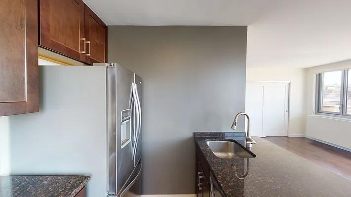 E 34th St #N18J - Photo 3 of 10