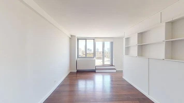 E 34th St #S23G - Photo 2 of 20