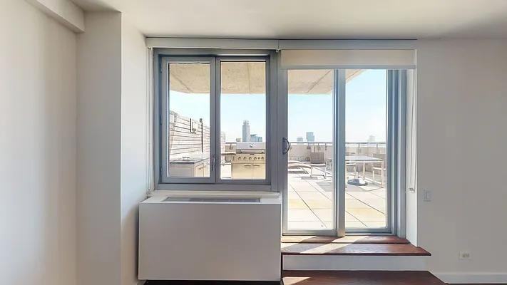 E 34th St #S23G - Photo 3 of 20