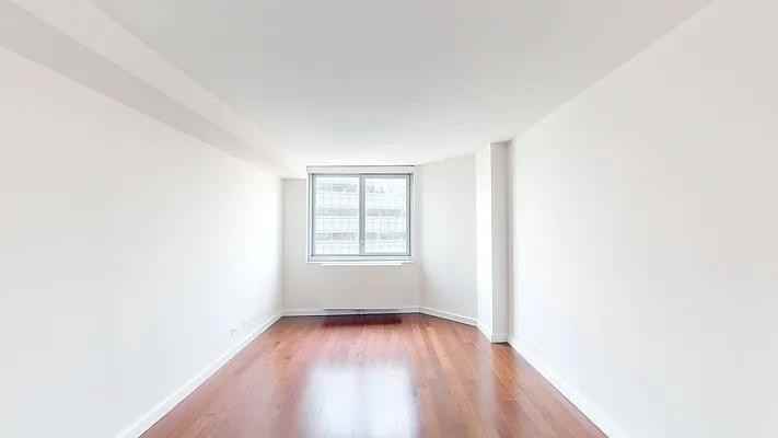 E 34th St #S27F - Photo 2 of 10