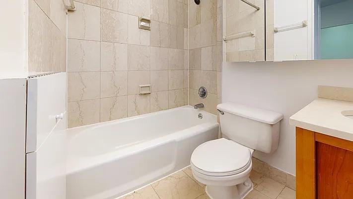 E 34th St #N24F - Photo 4 of 20