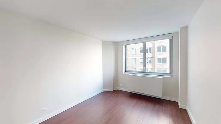 E 34th St #S23J - Photo 4 of 16