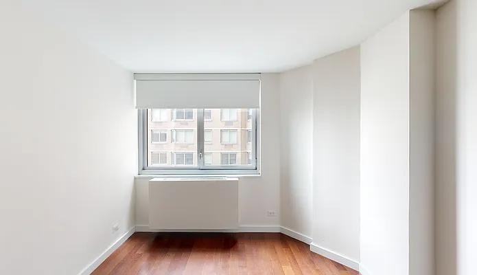 E 34th St #N11L - Photo 3 of 10