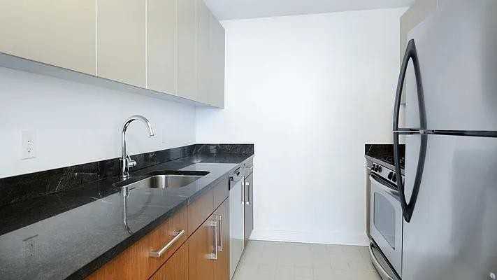 Lawrence St #19D - Photo 5 of 20