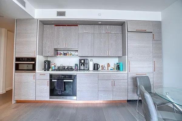 City Pt #25K - Photo 5 of 20