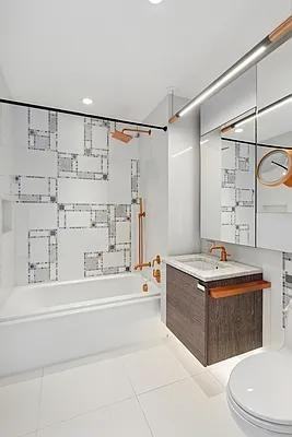 City Pt #34J - Photo 4 of 12