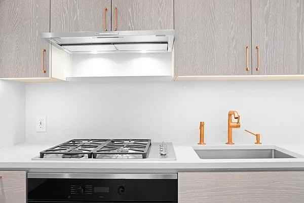 City Pt #24B - Photo 4 of 20