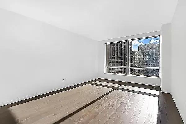 Willoughby St #36J - Photo 2 of 20